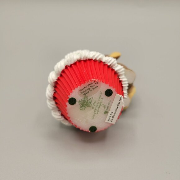 Charming Tails Merry Christmas Cupcake Figurine Holidays Seasonal Enesco - Picture 7 of 10